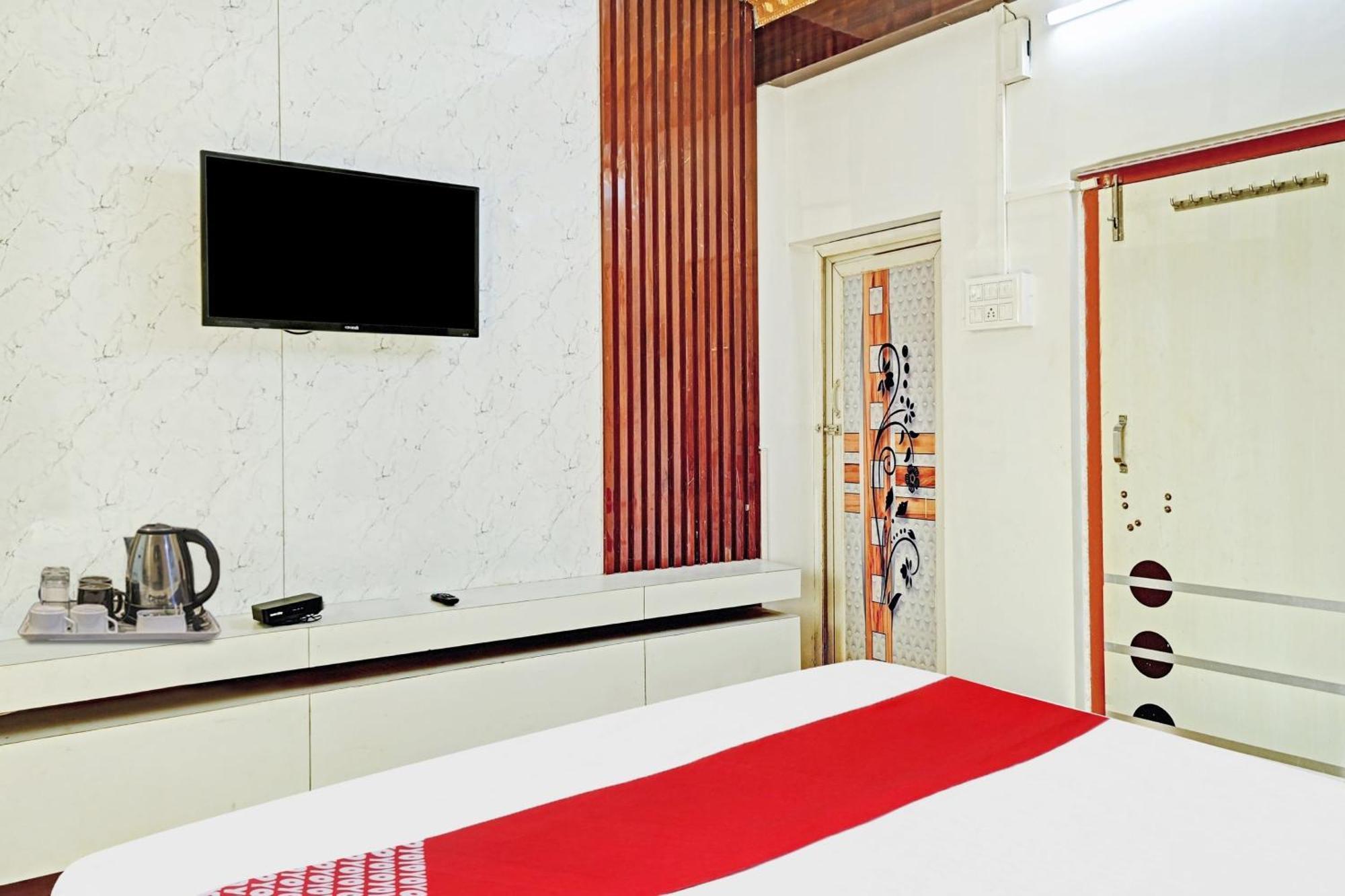 Hotel O Om Shanti Inn Kalkuta Zewnętrze zdjęcie